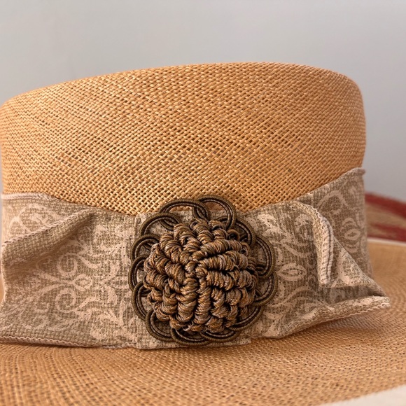Feather in Your Cap Boater Hat with Ribbon & Knot Detail Neutral Colors Vintage - Picture 3 of 6